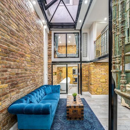 City Center Loft Haven: Modern Elegance 布达佩斯 外观 照片