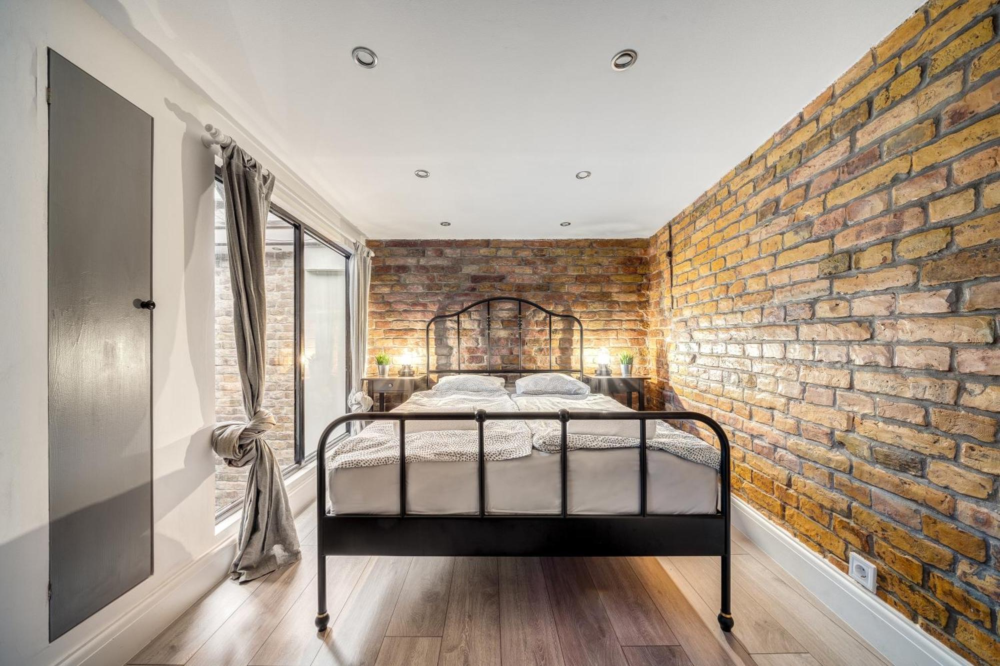 City Center Loft Haven: Modern Elegance 布达佩斯 外观 照片