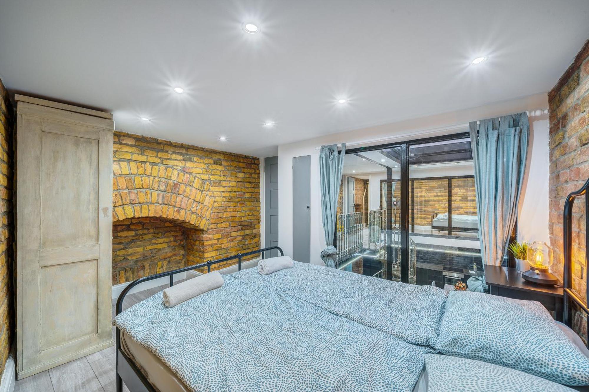City Center Loft Haven: Modern Elegance 布达佩斯 外观 照片